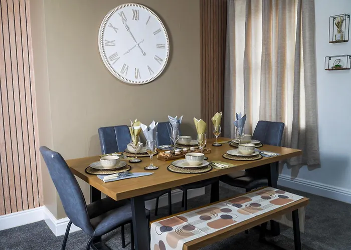 Heart Of Saltburn, Free Parking, Family Stays, Contractors - Scandi