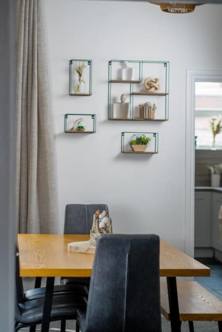 Heart Of Saltburn, Free Parking, Family Stays, Contractors - Scandi *